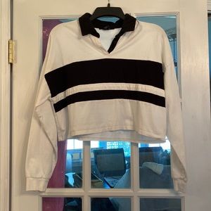 Black and white cropped long sleeve shirt